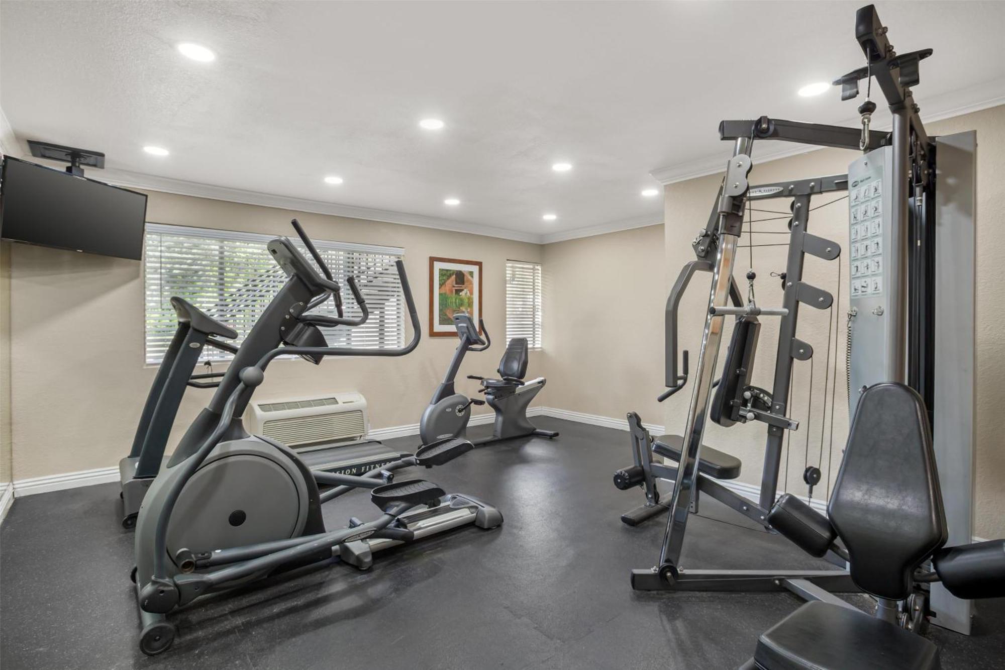 Western Gold Country Hotel 3*